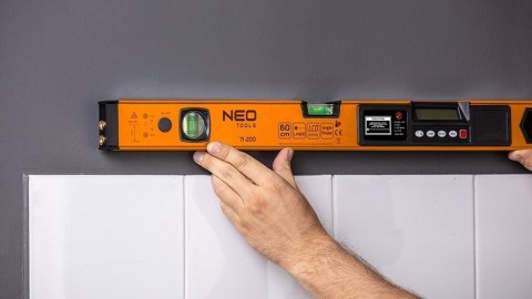 POZIOMICA Z WYŚWIETLACZEM ELEKTRONICZNYM 60CM. NEO POZIOMICA Z WYŚWIETLACZEM ELEKTRONICZNYM 60CM. NEO