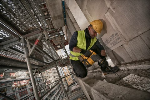 MŁOTOWIERTARKA 54V SDS-PLUS XR 2*6.0AH DEWALT