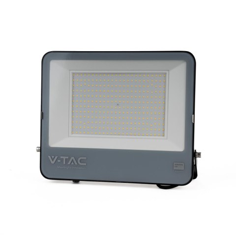Projektor LED V-TAC 200W 100Lm/W Przewód 1mb SAMSUNG CHIP Czarny VT-44204 4000K 17540lm 5 Lat Gwarancji Projektor LED V-TAC 200W 100Lm/W Przewód 1mb SAMSUNG CHIP Czarny VT-44204 4000K 17540lm 5 Lat Gwarancji
