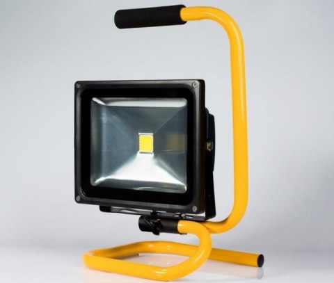 VOLTENO REFLEKTOR LED 30W PRZENOŚNY VOLTENO REFLEKTOR LED 30W PRZENOŚNY