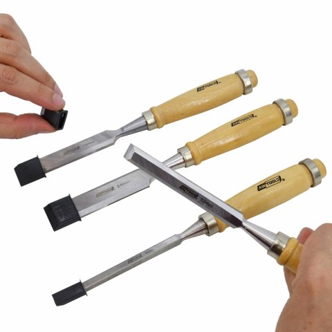 AWTOOLS ZESTAW DŁUT Z DREWNIANYMI UCHWYTAMI 4 SZTUKI 6/12/18/24 MM AWTOOLS ZESTAW DŁUT Z DREWNIANYMI UCHWYTAMI 4 SZTUKI 6/12/18/24 MM
